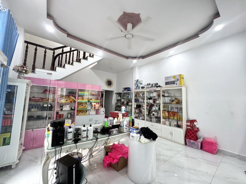 Bán biệt thự sân vườn Linh Đông 200m² – hẻm ô tô 5m – gần Vành đai 2 – giá chỉ 12.2 tỷ, dòng tiền - Ảnh 1